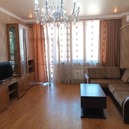 Rent Inn Yerevan On Arami Street Esterno foto