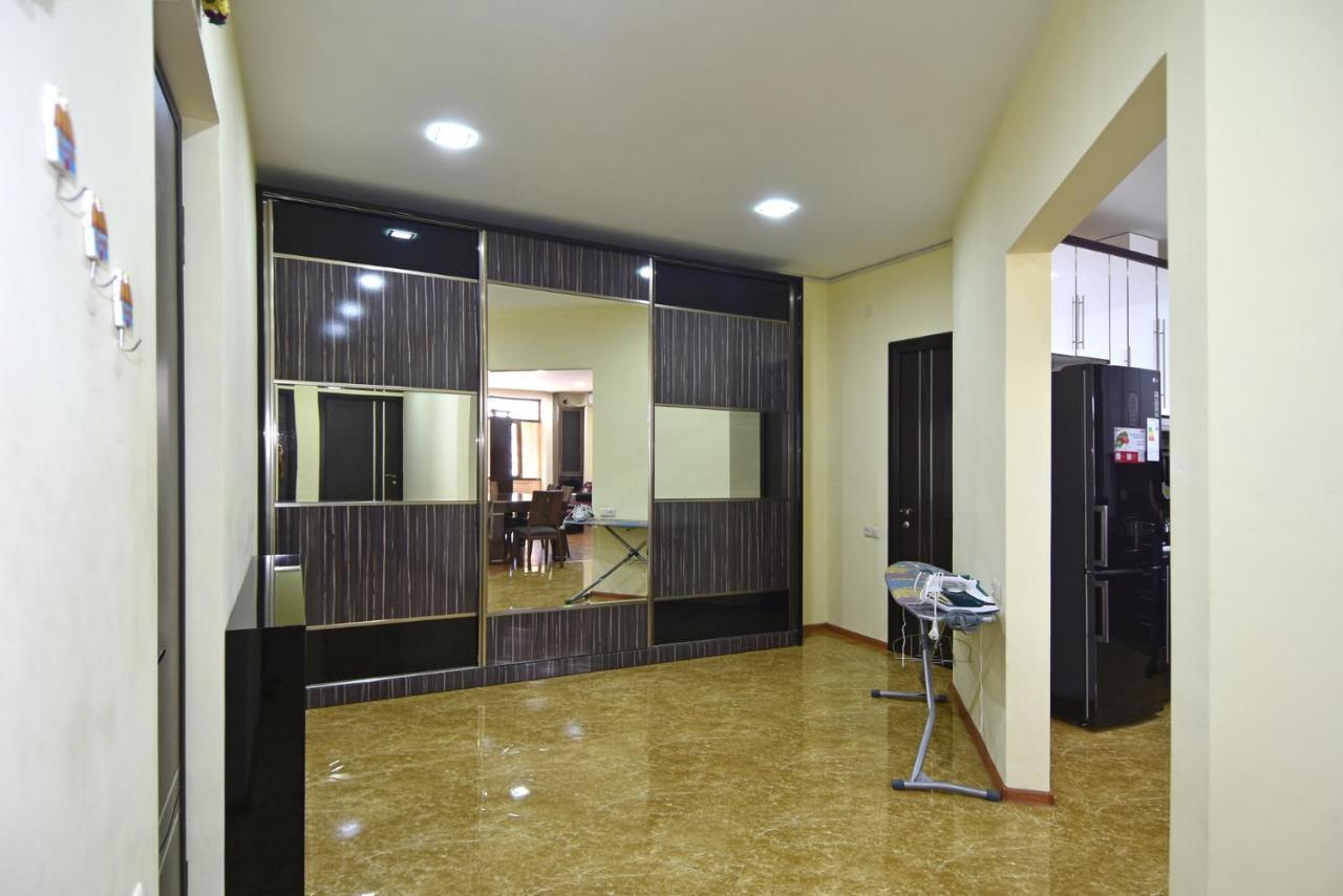 Rent Inn Yerevan On Arami Street Esterno foto