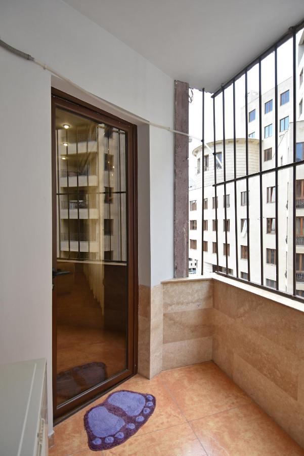 Rent Inn Yerevan On Arami Street Esterno foto