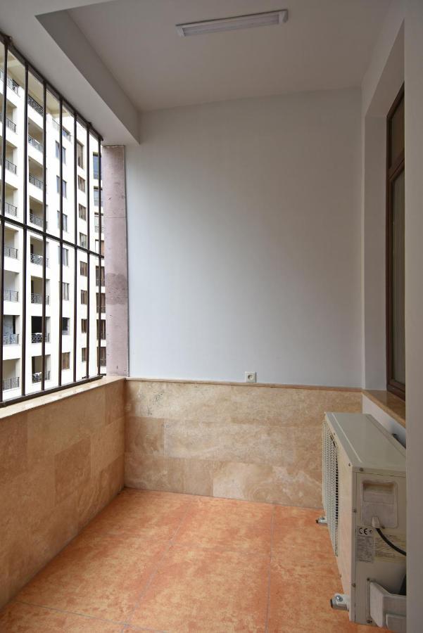 Rent Inn Yerevan On Arami Street Esterno foto