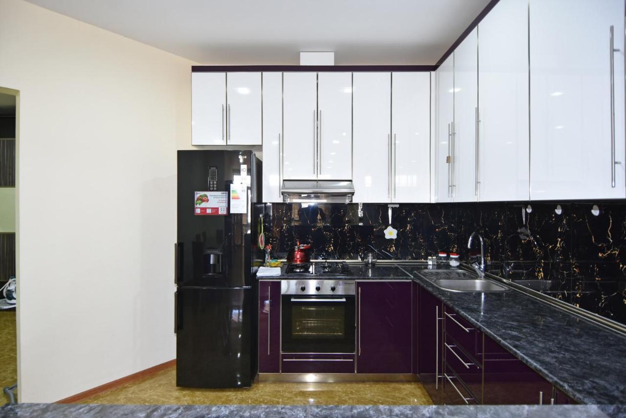 Rent Inn Yerevan On Arami Street Esterno foto
